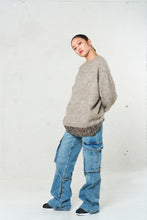 画像をギャラリービューアに読み込む, 446-Leather Emblem Bicolour Knitted Pullover Gray
