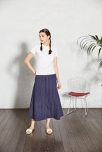画像をギャラリービューアに読み込む, 【数量限定商品】Linen Stripe Long Skirt Navy

